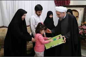 جزئیات دیدار روحانی با خانواده شهید شهریاری